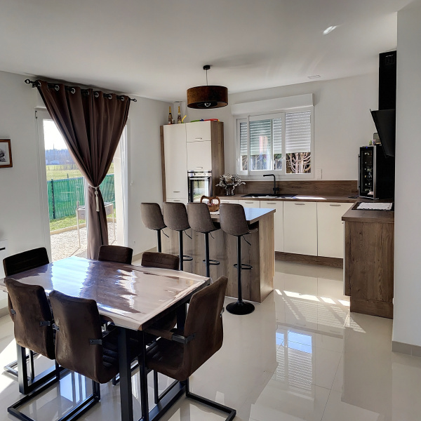 Offres de vente Maison Lure 70200